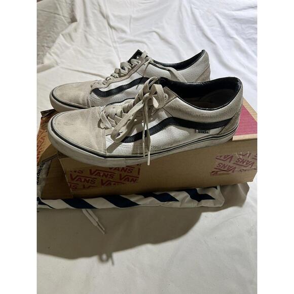 Vans Custom "Momento Mori" Old Skools - Picture 3 of 8